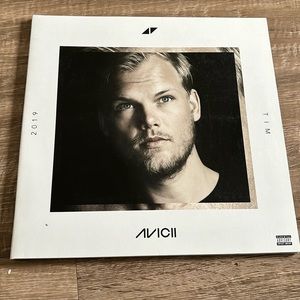 Record player vinyl: Tim by Avicii